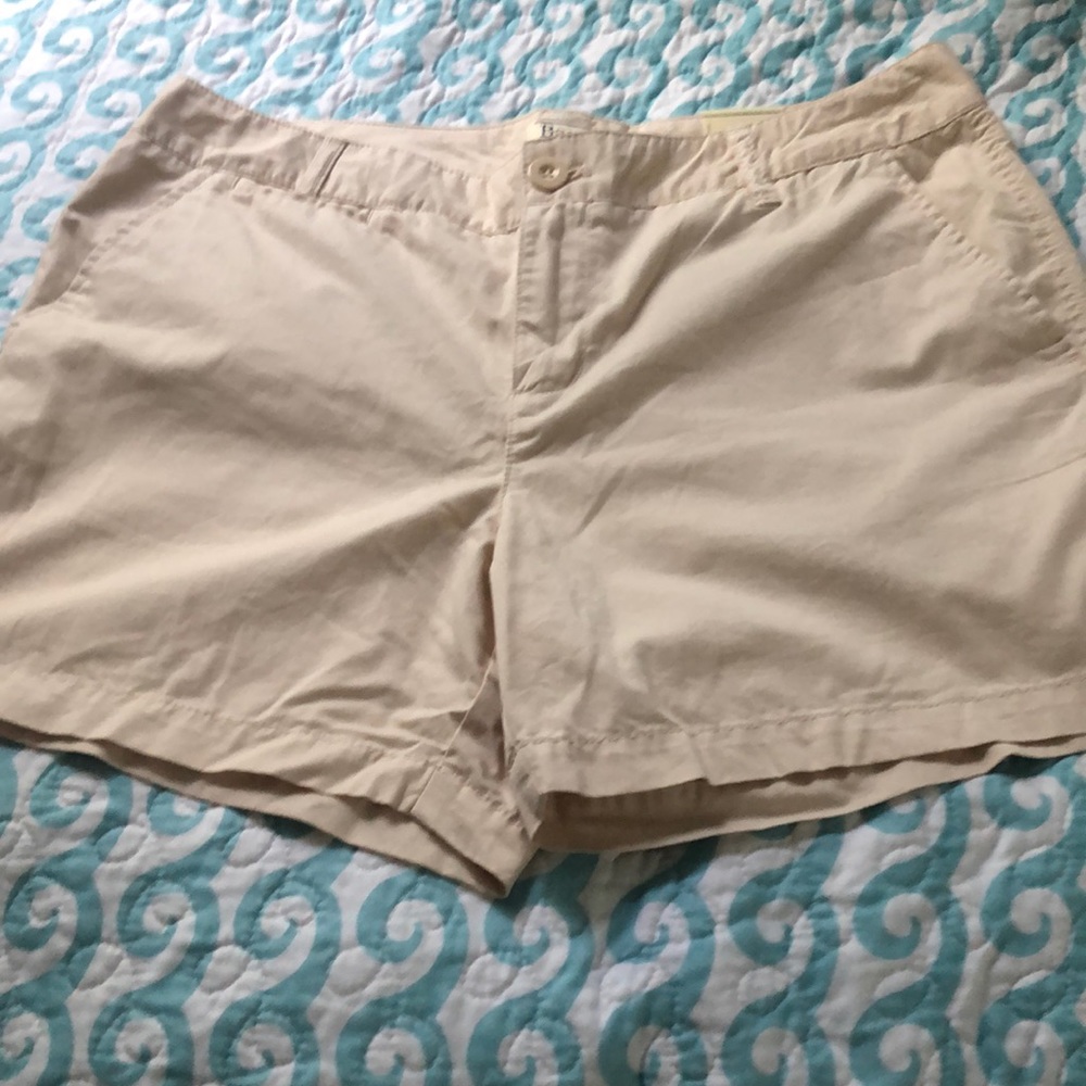 Bass khaki shorts